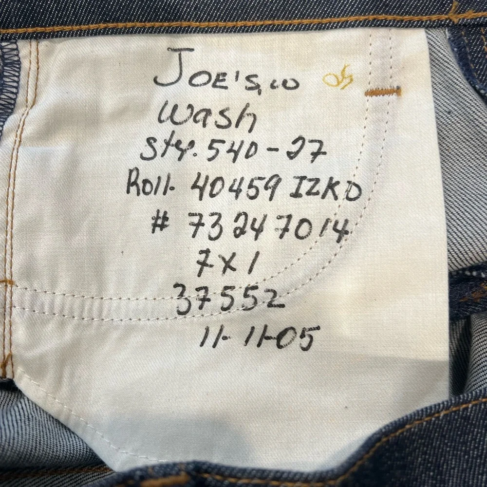 Joe’s Jeans Lety Dark Rinse Slim Straight 2005 Premium Denim size 27, 33” inseam - Picture 4 of 5